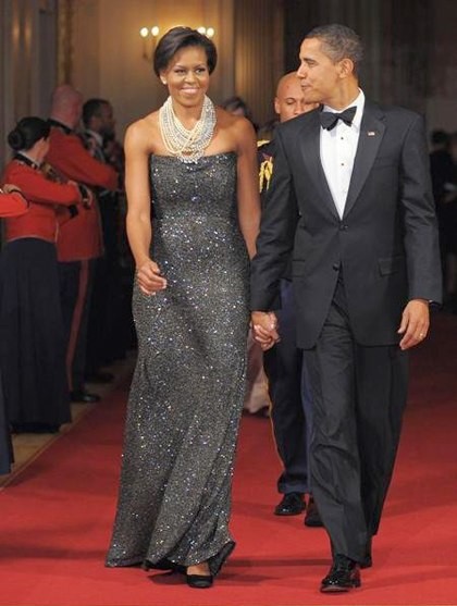 Đệ nhất phu nhân dịu dàng trong chiếc váy sequin lấp lánh tại một sự kiện năm 2009.